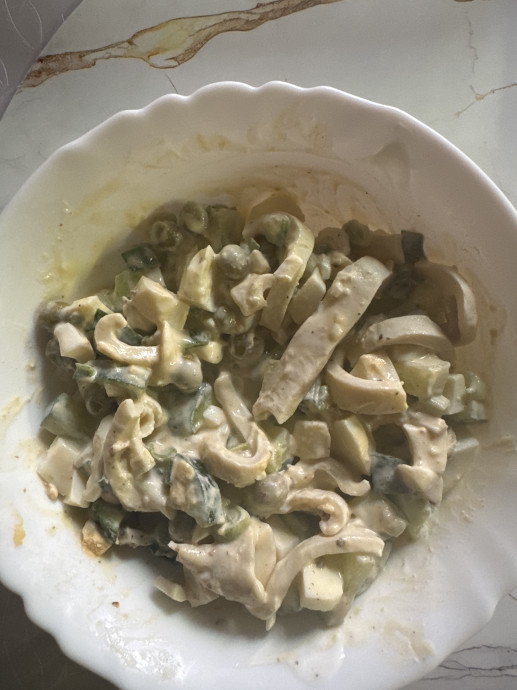 Салат из кальмаров