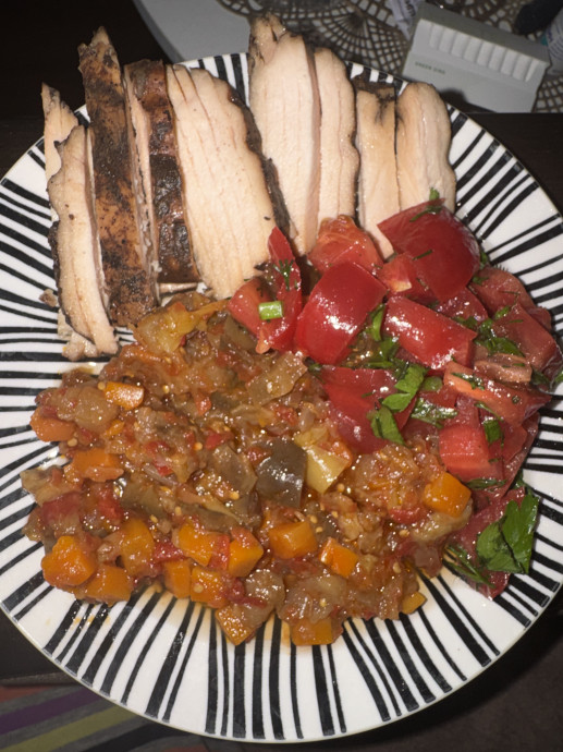Замеченная грудка с овощами